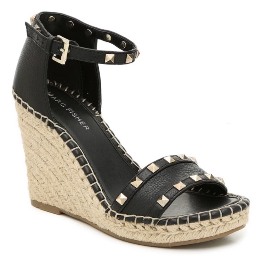 Marc Fisher studded wedge size 7